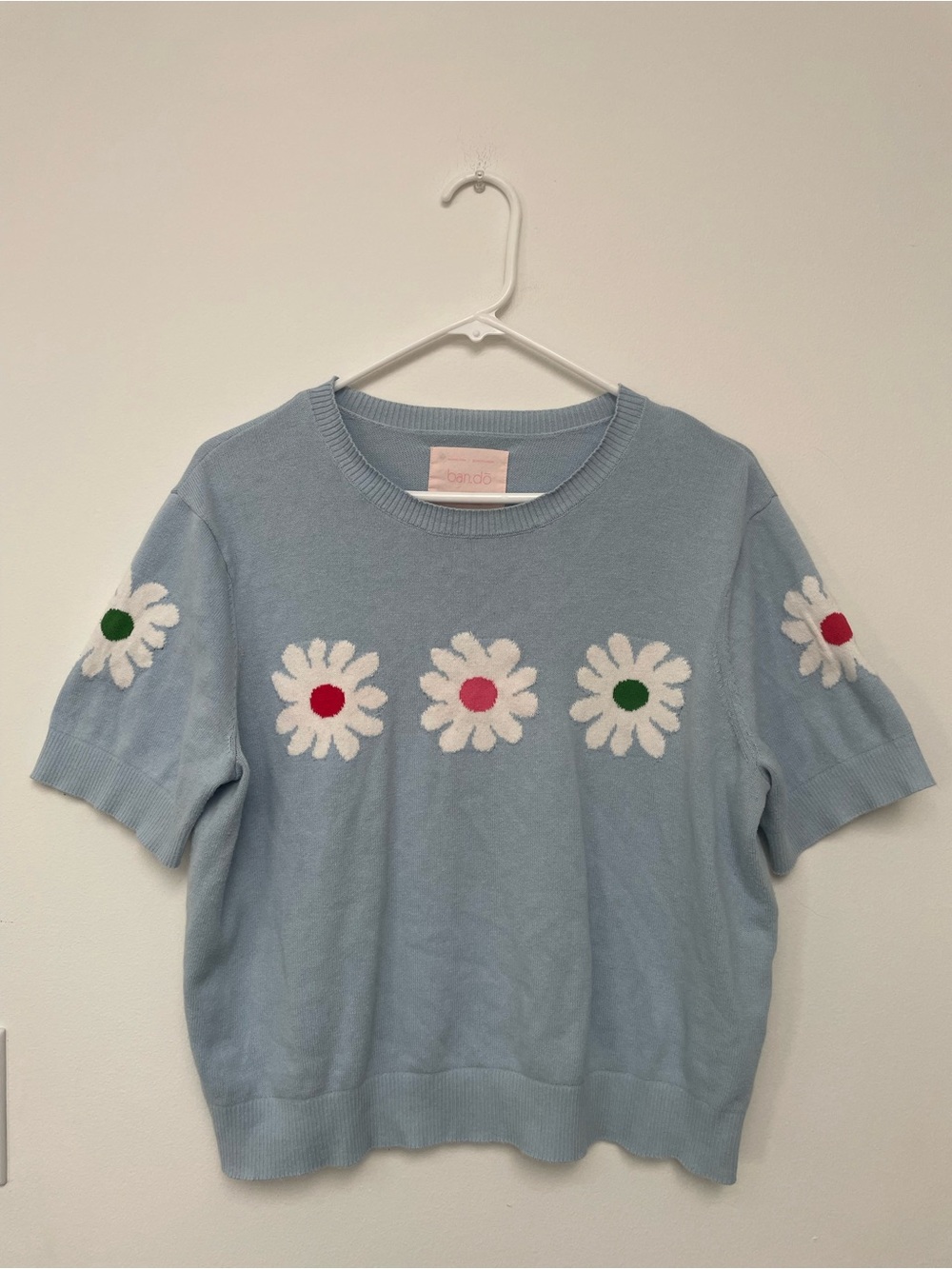 ban.do Pastel Blue Daisy Knit Sweater Tee with Colorful Centers size L